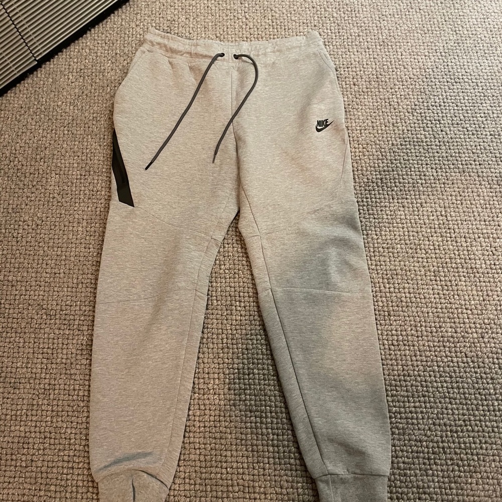 Nike Tech Sweatpants
